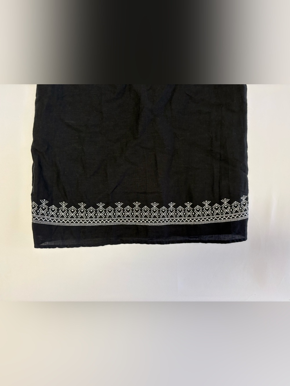 Vineyard Vines Linen Blend Embroidered Black Sheath Dress - Picture 5 of 12